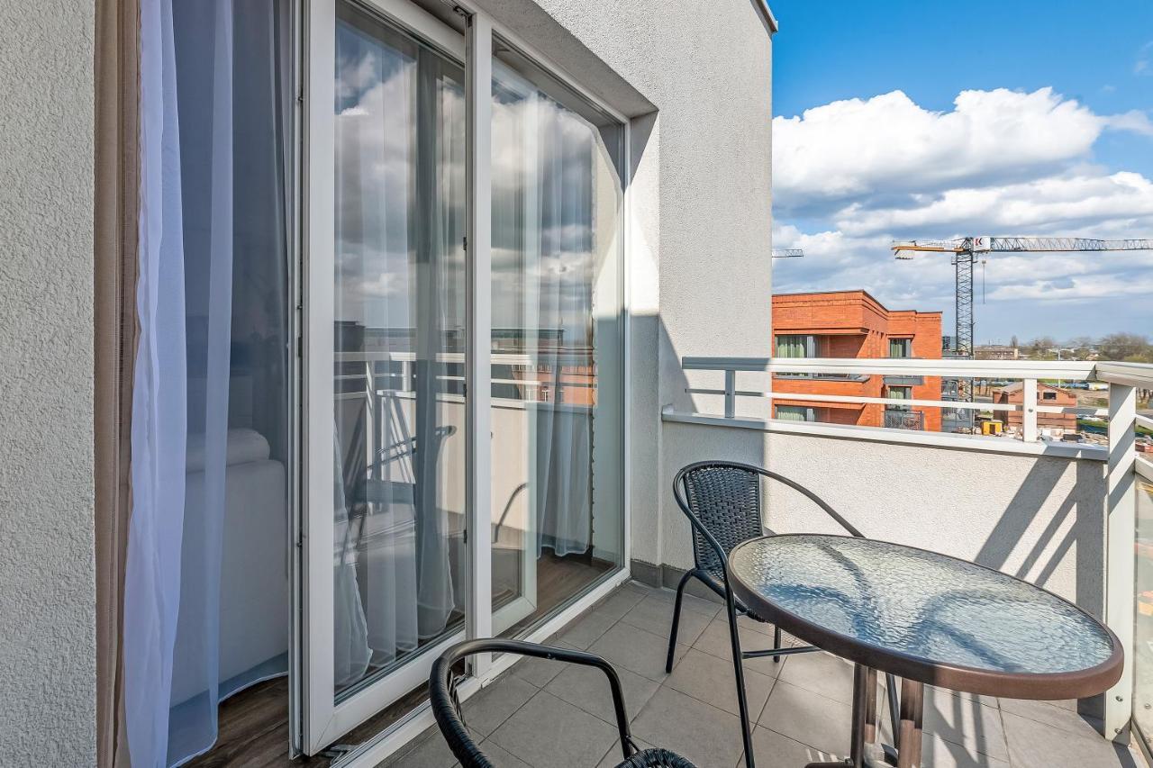 Downtown Apartments Sadova City Center & Parking Гданьск Экстерьер фото